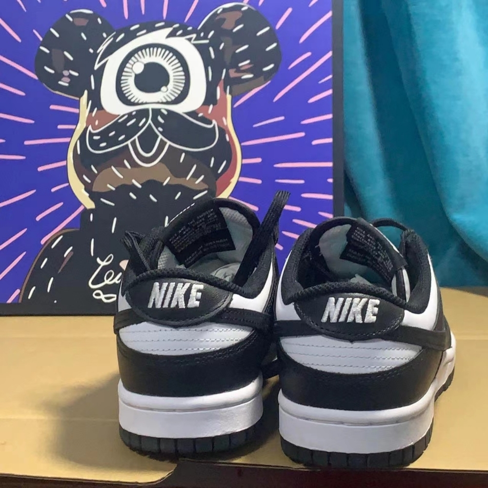 Nike Dunk Black & White - Picture 3 of 5
